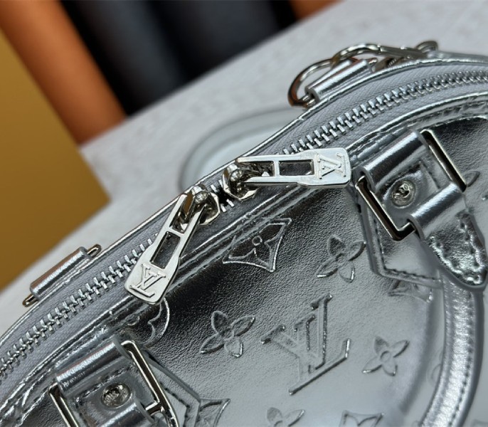 Louis Vuitton Other Monogram Canvas Alma BB - Image 8