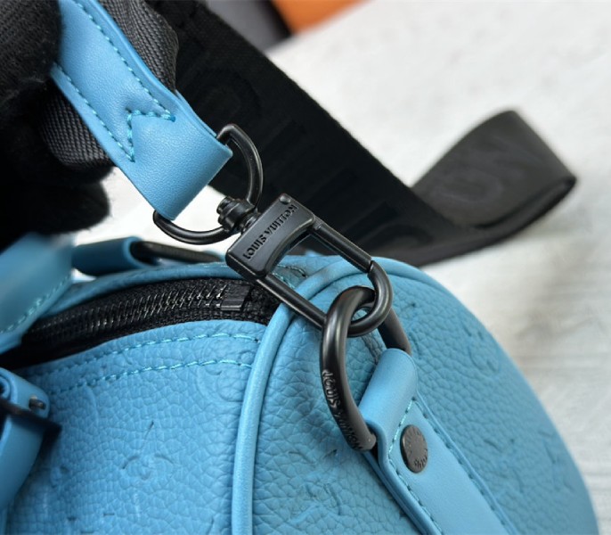 Louis Vuitton Taurillon Monogram Leather Keepall Bandouliere 25 In Turquoise - Image 8