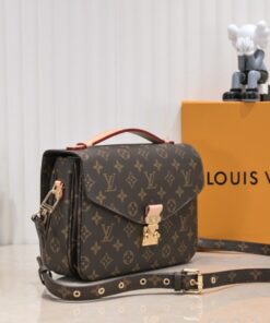 Alternative view of Monogram Canvas Metis M44875