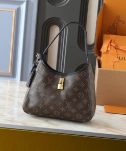 Monogram Canvas The Drop PM