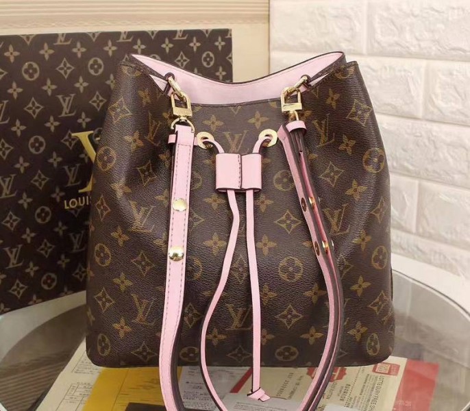 Louis Vuitton Monogram Canvas NeoNoe MM Bag In Rose Poudre