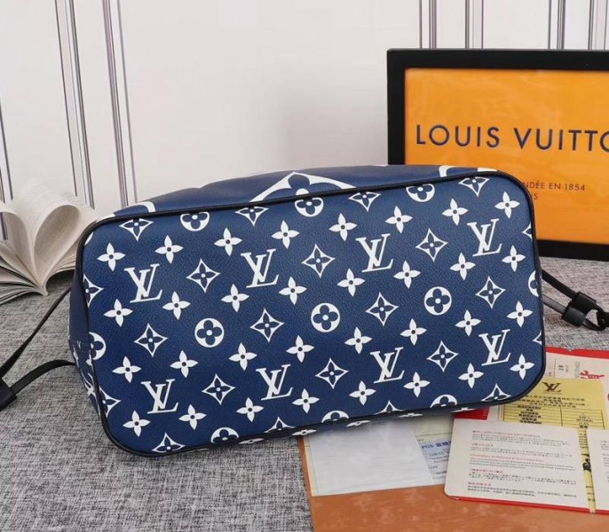 Louis Vuitton Seasonal Escale Neverfull MM Tote In Blue - Image 3