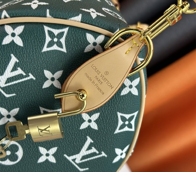 Louis Vuitton Speedy P9 Bandouliere 30 Bag In Green - Image 8