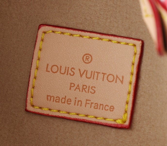 X TM Multicolored CarryAll BB In White - Image 6